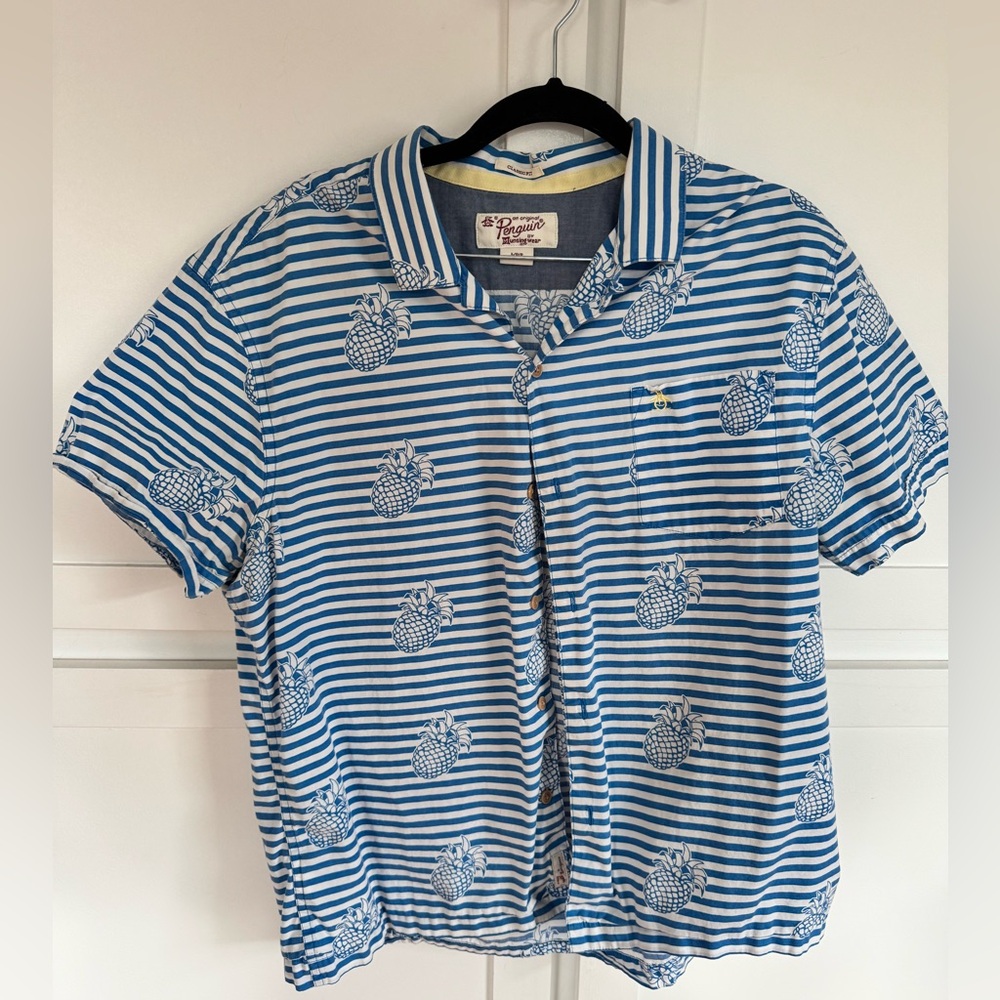 Penguin by Munsingwear blue pineapple stripe short-sleeve button-up shirt